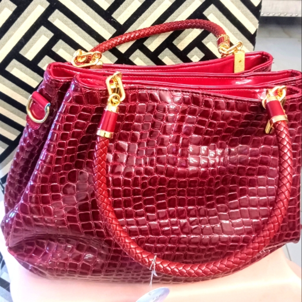 Purse - Picture 2 of 3